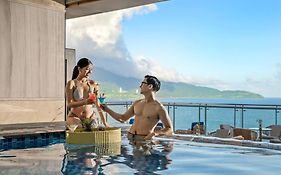 BlueSun Danang Beach Hotel